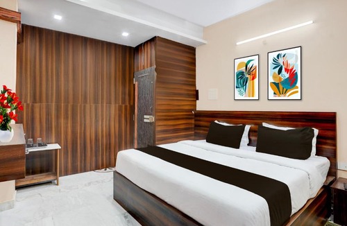 Patna Hotel | Super Collection O Patliputra Sports Complex Formerly Wellfood Inn