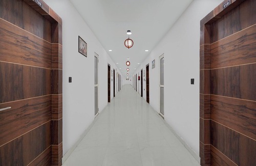 Sector 18 House | Super Collection O Sector 18 Metro Station