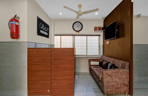 Thakurpukur Hotel | Super Collection O Tollygunge Metro Station Kolkata Formerly Mahamaya Step Inn