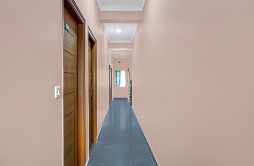 Yeshwanthpur Hotel | Super Collection O Yeshvantpur Railway Junction Formerly Sasthi Inn