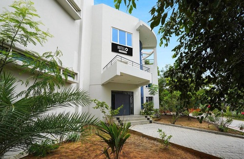 Sulerikadu House | Super Hotel O ECR Stays