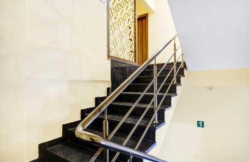 Sualkuchi Hotel | Super Hotel O Lalganesh Formerly Royal Avenue