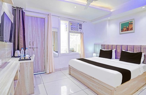 Adarsh Nagar Hotel | Super Hotel O Luxury Inn