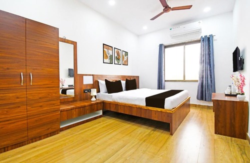 Raipur Hotel | Super Hotel O Mana Camp Near Airport