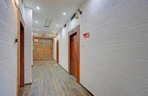 Sarnath Hotel | Super Hotel O Sarnath Stupa Varanasi Formerly Bollywood Guest House