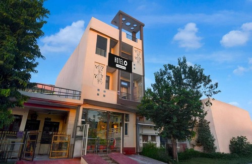 Sanganer House | Super Hotel O Sector 16 Jaipur