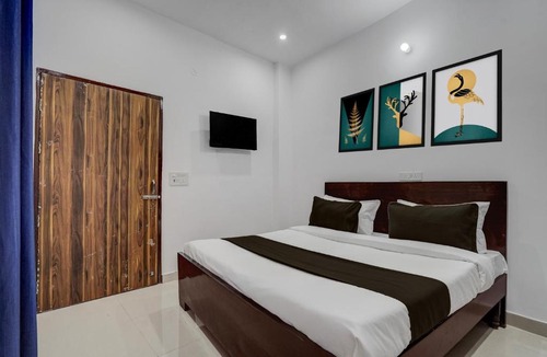 Gurugram Hotel | Super Hotel O SGT University Road Formerly Budhera