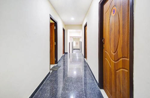 Narasapura Hotel | Super Hotel O V.n Boarding And Lodging