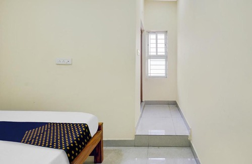 Narasapura Hotel | Super Hotel O V.n Boarding And Lodging