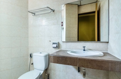 Taman Sri Muda Hotel | Super OYO 828 Comfort Hotel Shah Alam