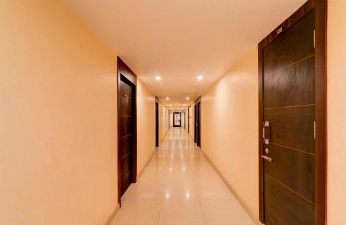 Alambagh Hotel | Super OYO Collection O Alambagh Formerly BM Palace