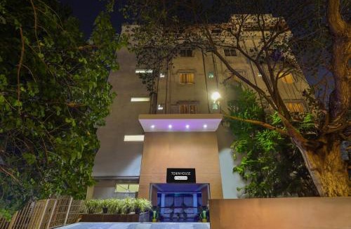Dwaraka Nagar Hotel | Super OYO Townhouse Visakhapatnam