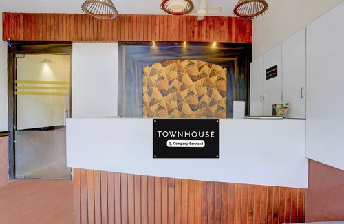 Sakinaka House | Super Townhouse Andheri Sakinaka Metro