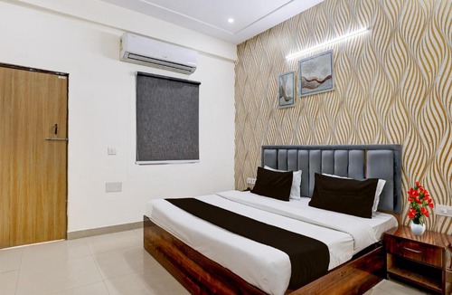 Sector 70 Hotel | Super Townhouse Noida Sector 70 Formerly Palm Paradise