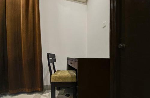Adarsh Nagar Hotel | Super Townhouse OAK HOTEL Heritage Heights
