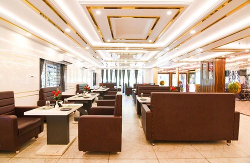 Bhubaneshwar Hotel | Super Townhouse Oak Sayhallo Sincity