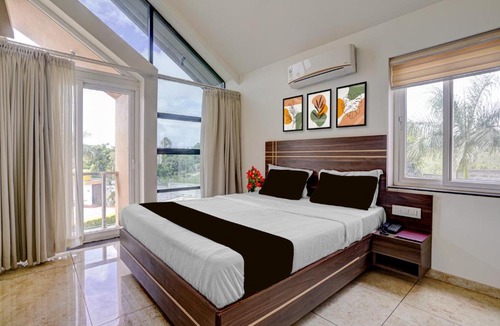 Kyarkoppa Hotel | Super Townhouse Oak Rising Water Park Dharwad Formerly Rising Resorts and Spa