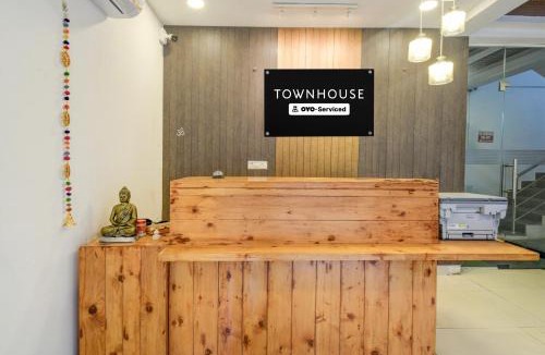 Kondapur Hotel | Super Townhouse Sarath City Mall Hyderabad Formerly Green Leaf