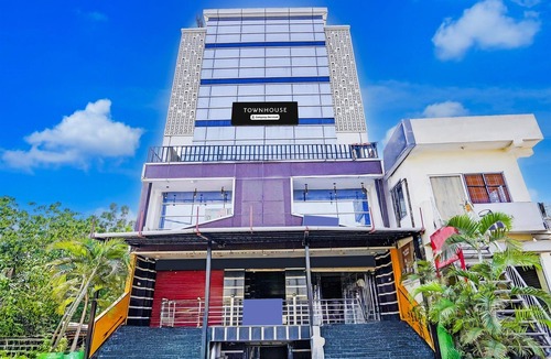 Patna House | Super Townhouse Zero Mile Gandhi Setu