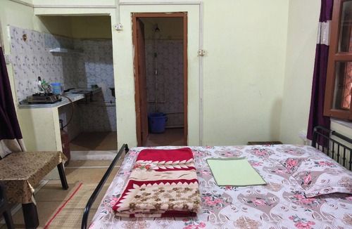 Vrindavan Apartment | Superb 1-bedroom studio in vibrant Vrindavan for your stay near Iskcon Vrindavan