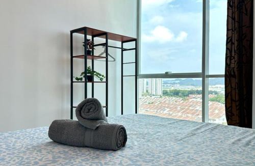 Kampung Sepuluh Apartment | Superb Airport 2BR Suite# Straits Intl# MsgChair