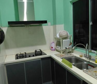 Kampung Gudang Rasau House | Suri Homestay