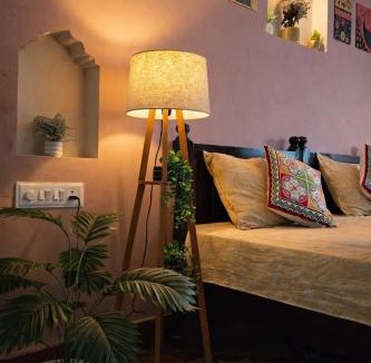 Serilingampally Apartment | Sweet 16 Studio Vintage 1RK Near DLF Street
