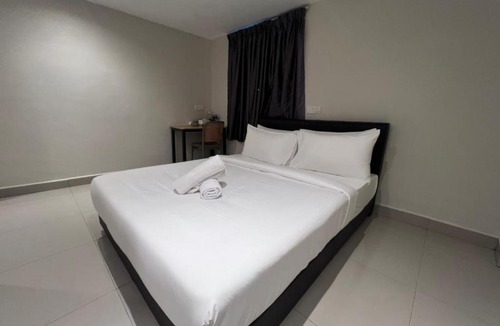 Kajang Hotel | Swing & Pillows - Kajang, Selangor