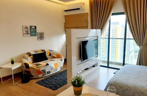 Seri Kembangan Apartment | Symphony Tower Studio # 4 with balcony