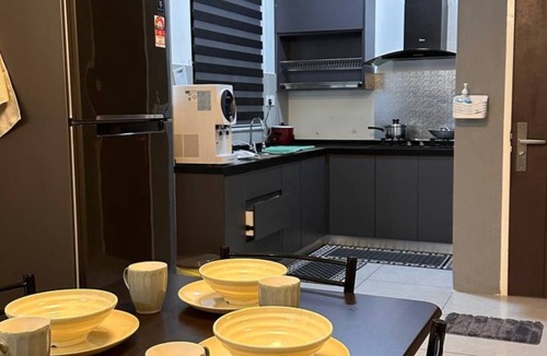 Kampung Masjid Timah Apartment | SZ Homestay -Comfy 3 bedrooms@Meritus