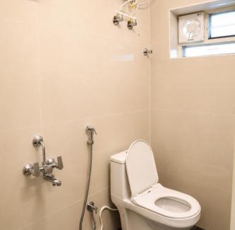Parthasarathy Puram Apartment | T Nagar -F1- 2BHK Aparthotel Shopping central FIRST FLOOR