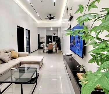Asam Kumbang Resort | Taiping CreekLodge - Modern BrandNew HomeStay