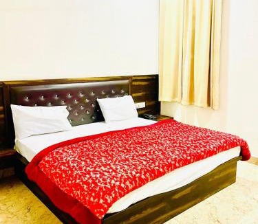 Agra Hotel | Taj East way family homestay