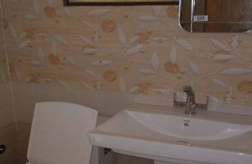 Bhiwani Hotel | Taj Guest House