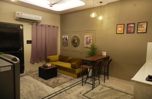Pink City Apartment | Tal Vista - Lake View Retreat