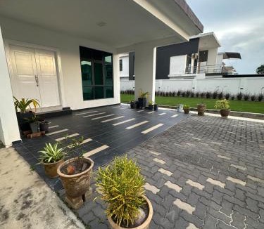 Bukit Gapam House | Taman Vista Kirana Tranquil Hideaway!