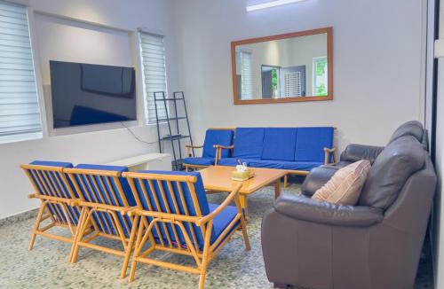 Tanjung Bungah House | Tanjung Bungah Holiday Home 4BR 20Pax 6Carpark