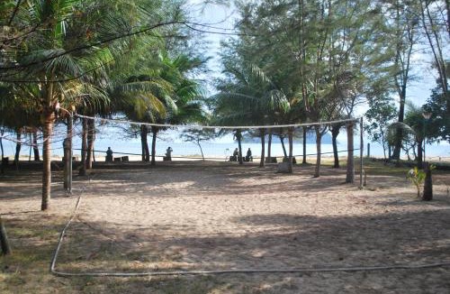 Kampong Raja Resort | Tanjung Demong Beach Resort