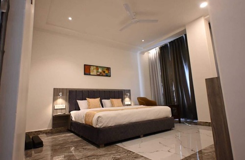 Sarnath Hotel | Tarang Stay Inn