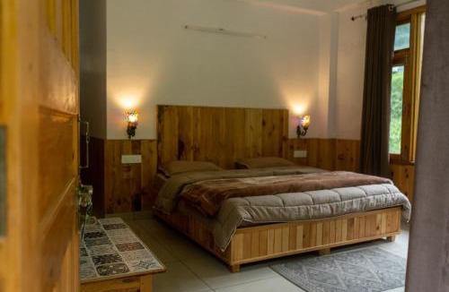 Ghiyagi Hostel | Tarzan Stays Jibhi