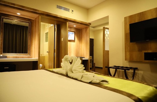 T Nagar Hotel | Taz Kamar Inn