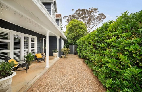Blackheath House | Te Kāinga Maunga | Spa, Sauna, Cosy Fireplace 🔥& Pet Friendly