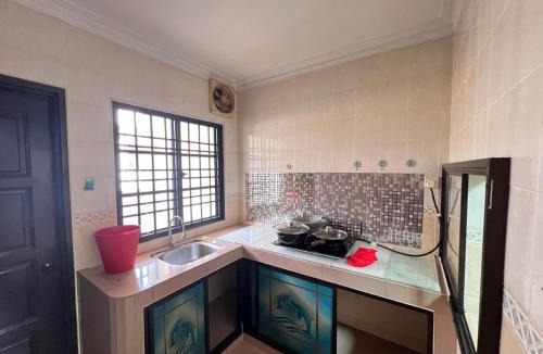 Taman Desa Tebrau House | tebrau 4bedroom 4bathroom 20pax Nearby Ikea AEON Tebrau