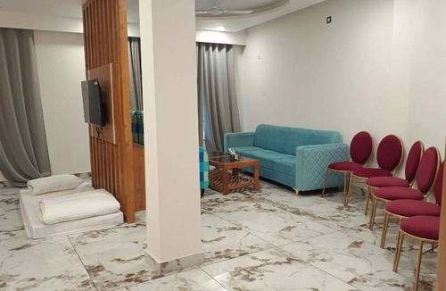 Tikamgarh Hotel | Tej Hotel & Restaurant