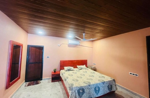 Canacona Hotel | Tejas Beach View Stay Talpona