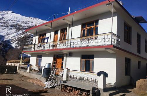 Spiti House | Tenzin brothers homestay