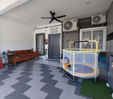 Sepang House | Teratak Idanas Retreat Near KLIA
