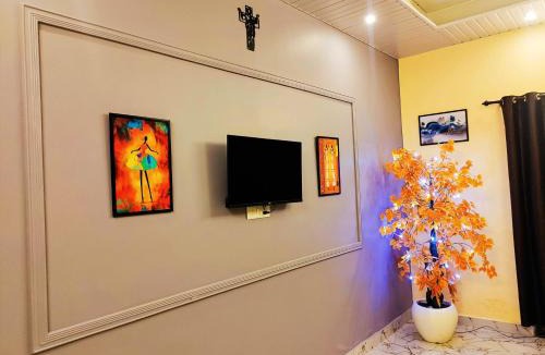 Jabalpur House | Terminal View Homestay