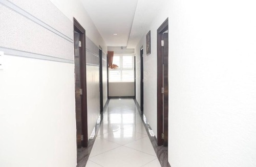 Srirangam Hotel | Terrific 2-bedroom hotel with AC in vibrant Tiruchirappalli