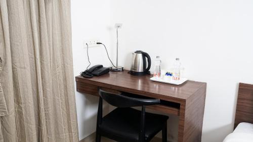 Kopar Khairane House | The Altruist Koparkhairane Hotel